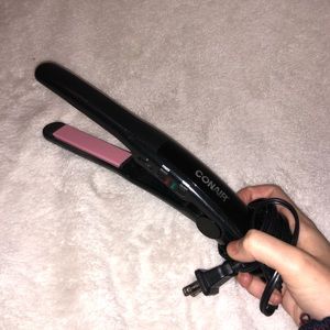 Conair hair straightener